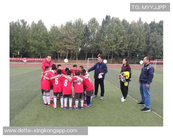 恋爱足球35:在绿茵场上追逐爱情与梦想的青春故事 恋爱足球35:在绿茵场上追逐爱情与梦想的青春故事